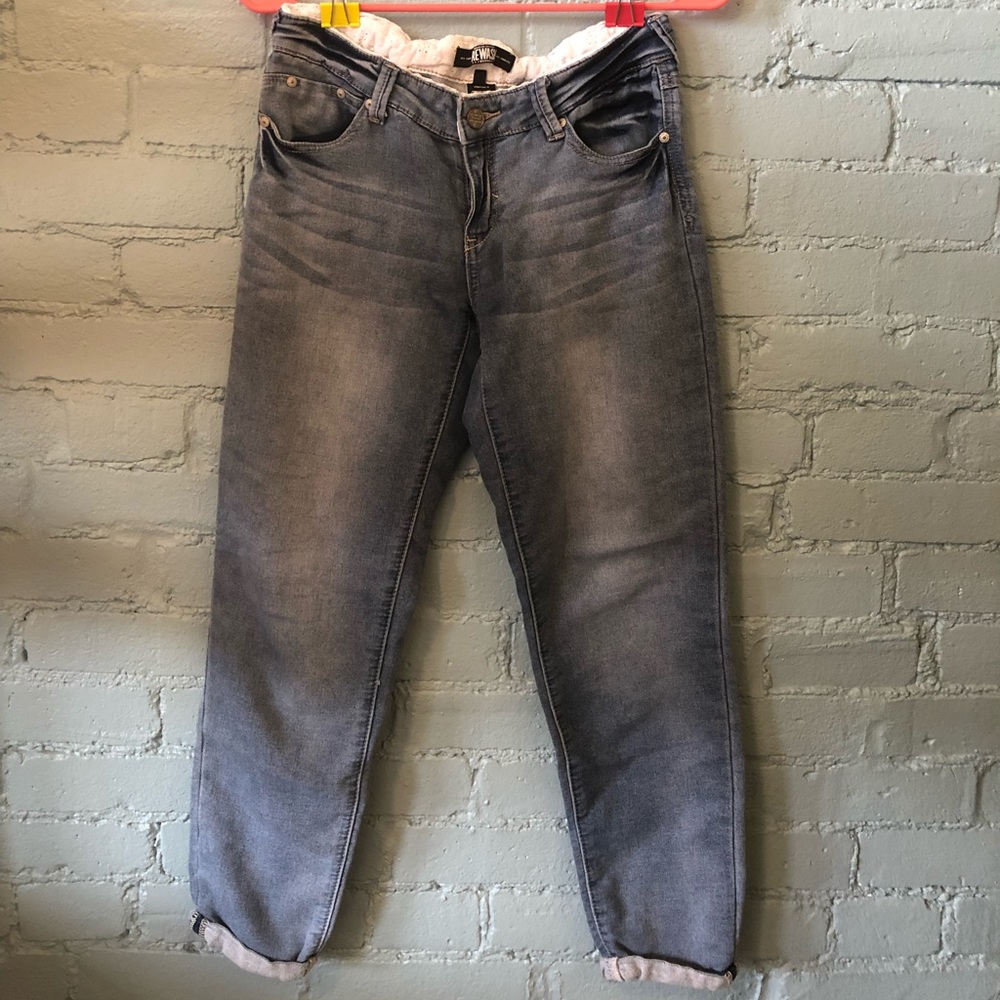 Lace Trim Mom Jeans